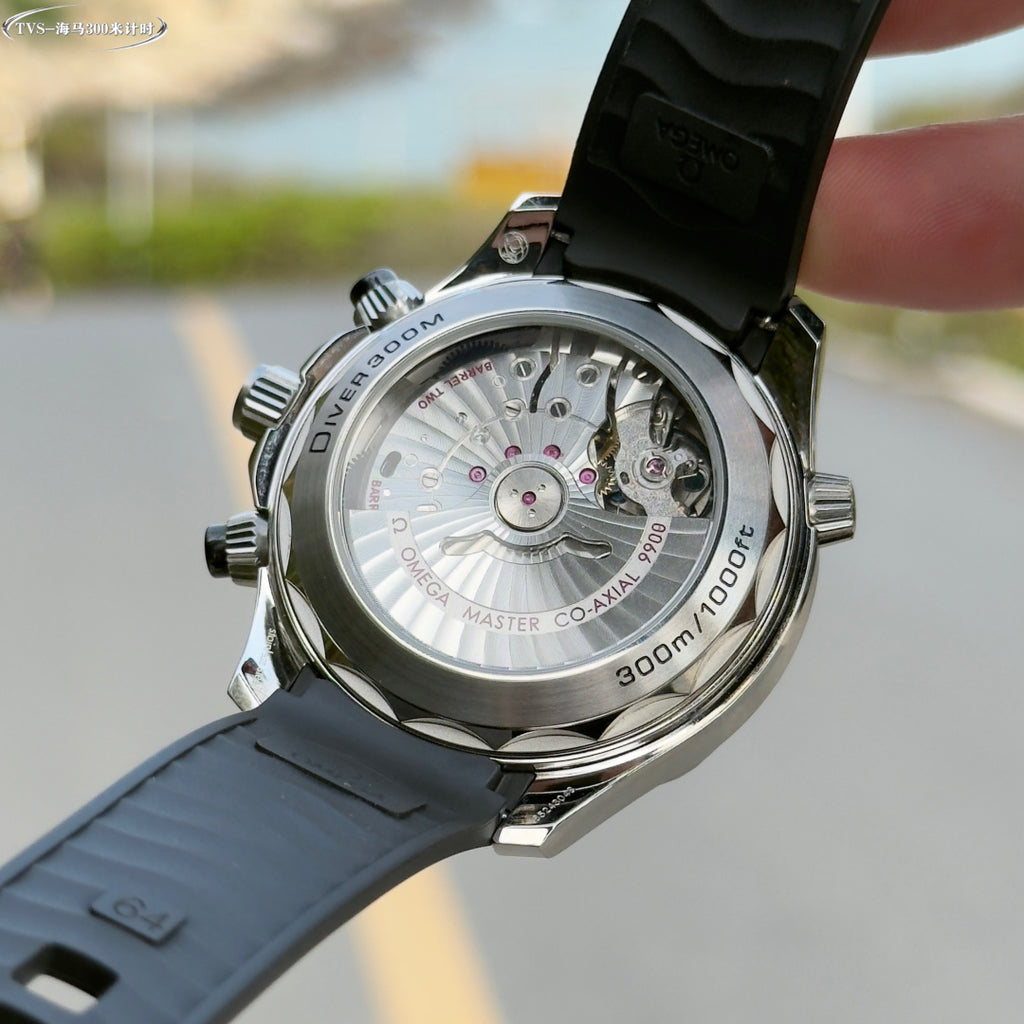 Relógio - Omega Seamaster 300m À Prova D'água 44mm