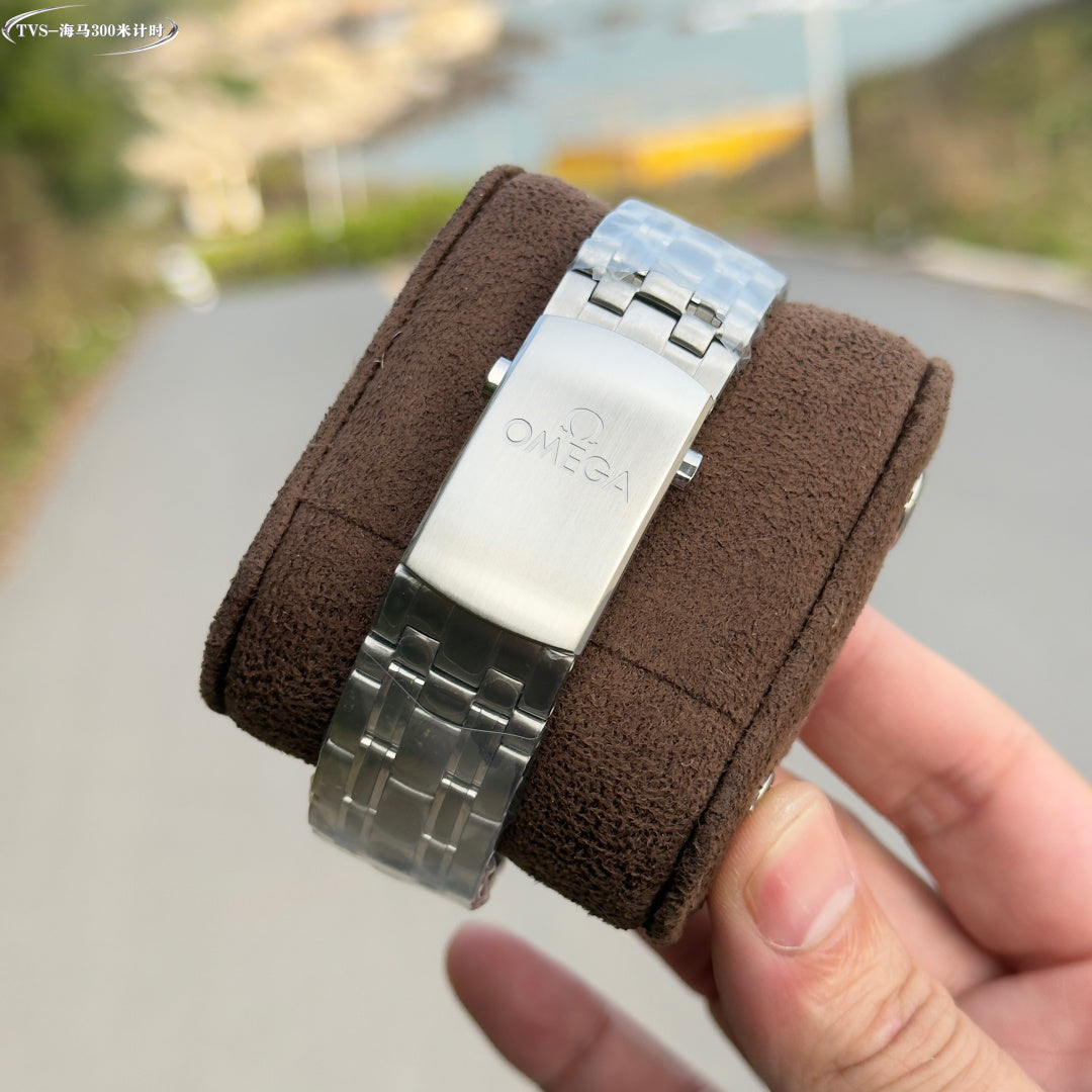 Relógio - Omega Seamaster 300m À Prova D'água 44mm