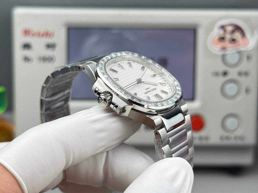 Relógio Feminino Patek Philippe Nautilus 5711