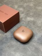 Beats Fit Pro x Kim com pop-up