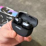 Fones de ouvido Bose Ultra Ear Clip Open na edição Poison