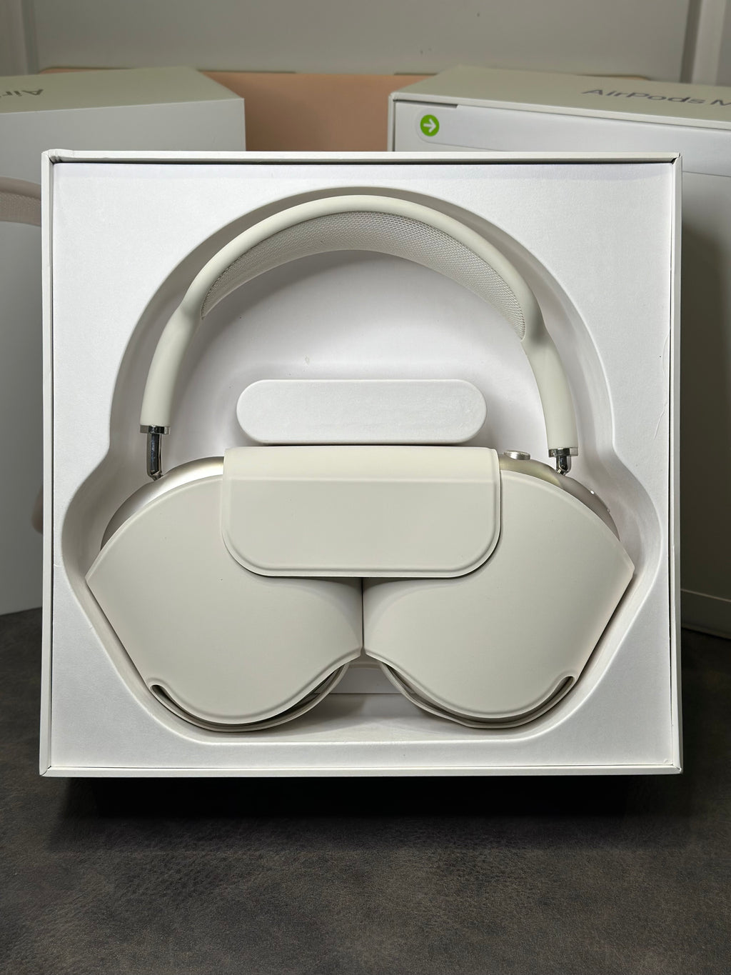 Apple AirPods Max Off White