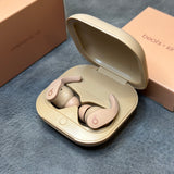 Beats Fit Pro x Kim com pop-up